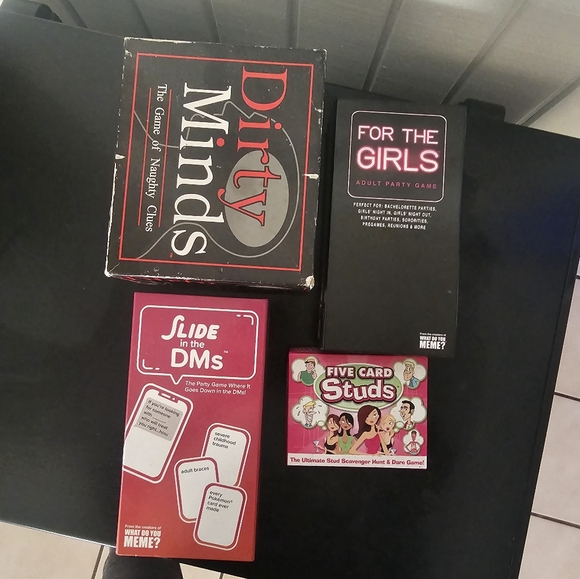 Girl night games - Picture 1 of 1